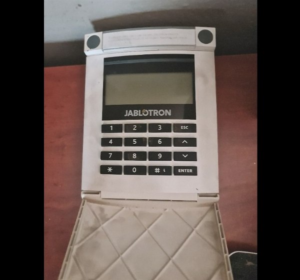 Sistema de Intrusión Jablotron - activos fijos provenientes de leasing - Venta 3