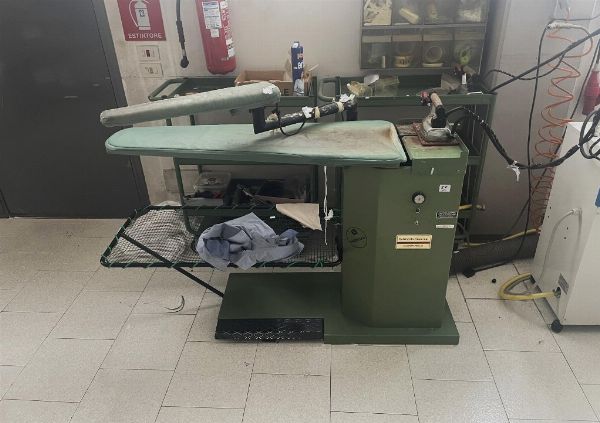 Jantzi artikuluen paketea - Makineria eta ekipamenduak - L. Jud. n. 95/2023 - Vicenza Auzitegia - Salmenta 5