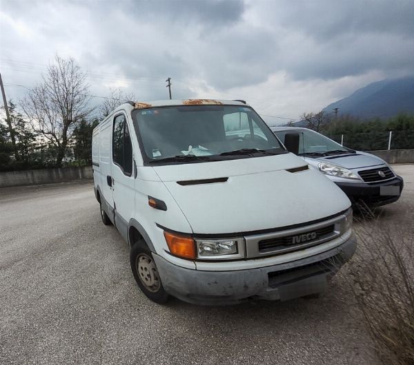 Furgoni FIAT e IVECO - Liquidazione Giudiziale 24/2023 - Tribunale di Cassino - Vendita 5