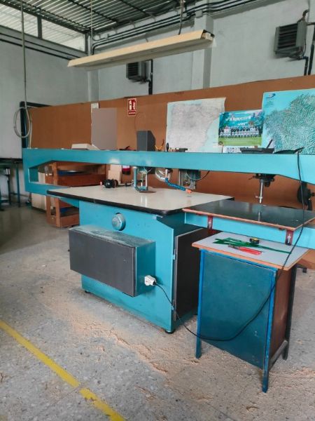 Maquinaria para confección troqueles - Juzgado N. 2 de Pontevedra
