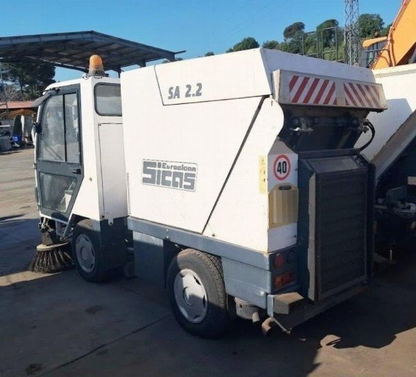 Spazzatrice Stradale Sicas Euroclean SA 2.2V - Beni Strumentali da Leasing - Intrum Italy S.p.A - Vendita 5