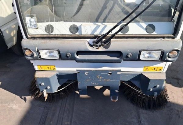 Spazzatrice Stradale Sicas Euroclean SA 2.2V - Beni Strumentali da Leasing - Intrum Italy S.p.A - Vendita 5
