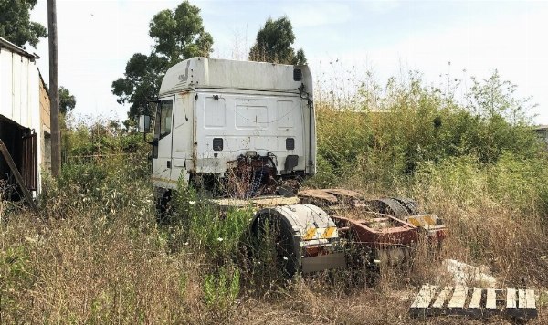 Tractor de carretera IVECO - Quiebra n. 38/2020 - Tribunal de Civitavecchia