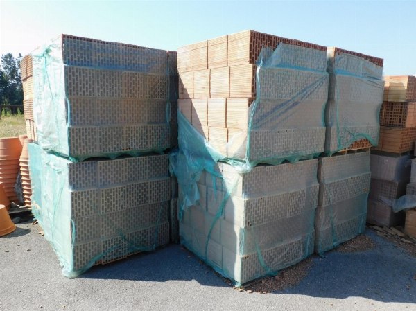 Ladrillos y macetas de terracota - Liquidación Judicial n. 30/2023 - Tribunal de Vicenza