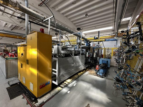 Presse a iniezione e Robot cartesiani - Liquidazione Privata