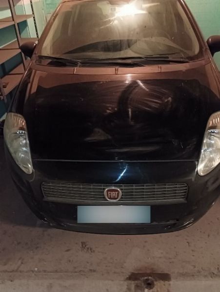 FIAT Punto - Namještaj za kuću - Stečaj br. 90/2014 - Sud u Genovi - Prodaja 5