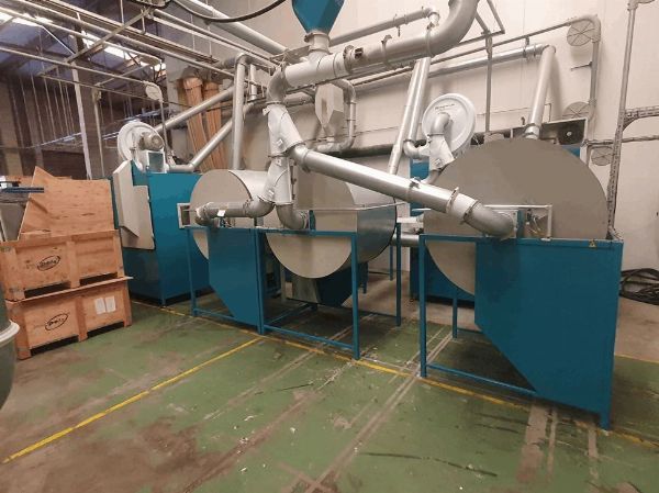Linea di produzione e macchinari per la preparazione delle pelli - Tribunale Commerciale n. 2 - 1