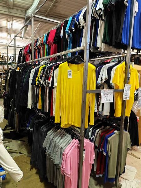Abbigliamento uomo e donna - Liquidazione Giudiziale 16/2024 - Tribunale di Spoleto - Vendita 3