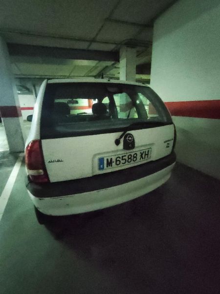 Veicolo Opel Corsa - Tribunale Mercantile N°2 di A Coruña - 1