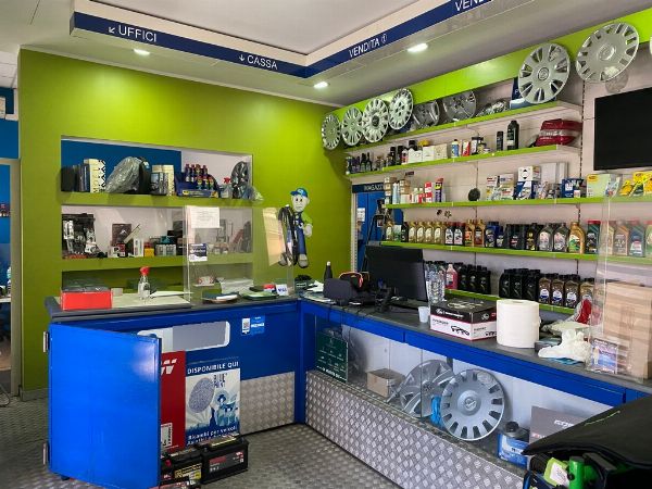 Motocicletas Kymco Agility - Repuestos de automóviles y mobiliario para tienda - Liquidación judicial 119/2024 - Tribunal de Catania - Venta 3