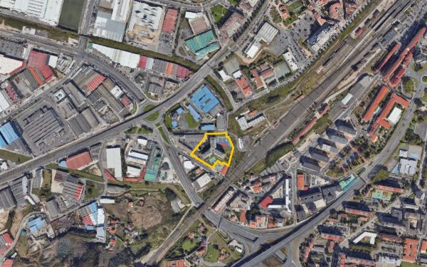 Logement avec place de parking à A Coruña - Tribunal de commerce N°3 d'A Coruña