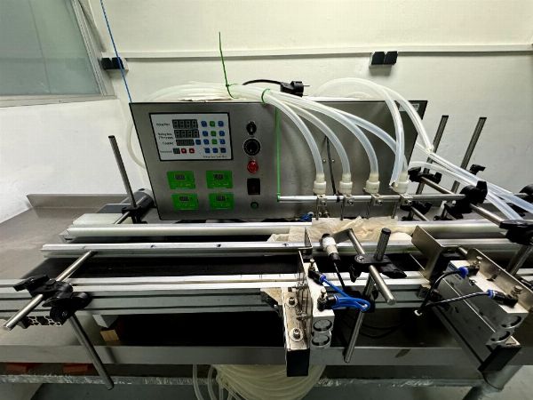 Capannone industriale, veicolo e macchinari, a Manresa - Tribunale del Commercio N°5 di Barcellona-1
