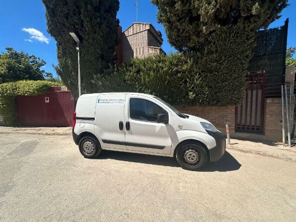 Two vehicles, computer equipment and furniture - Commercial Court No. 1 of Zaragoza - 1