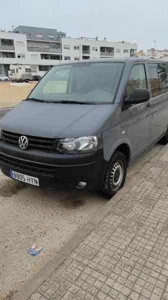 Materiale informatico, carrello elevatore elettrico e Furgoneta Volkswagen - Giudice del Mercato N°2 di Cadice