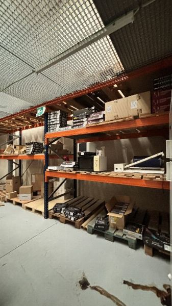 Materiale informatico, mobiliario per ufficio e attrezzature di logistica - Tribunale Mercantile N°2 di Cadice