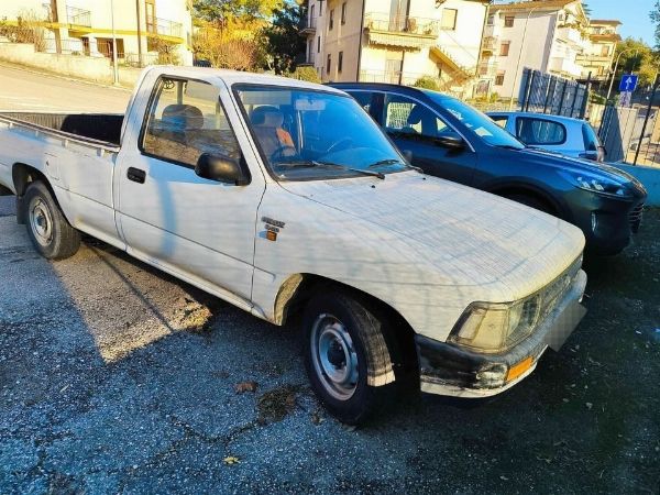 Toyota Hilux - Ricambi per veicoli  - Liquidazione Giudiziale n.20/2024 - Tribunale di Terni