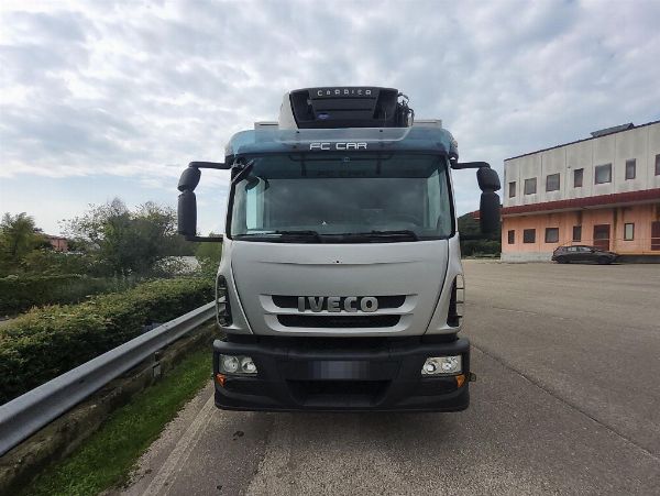 Nákladní automobily, izotermické dodávky - Chladicí buňky a dodávky - Soudní likvidace č. 17/2024 - Soud v Terni - Prodej 4