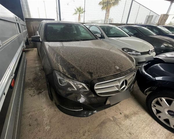 Mercedes E 220 - Liquidazione Giudiziale n.9/2024 - Tribunale di Trani 