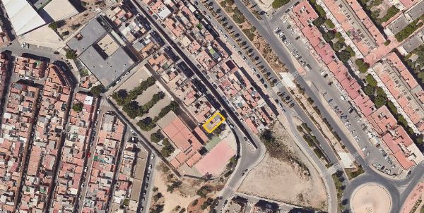 Cuota del 50% de una vivienda en Almería - Juzgado de lo Mercantil Nº2 de Almería - 1