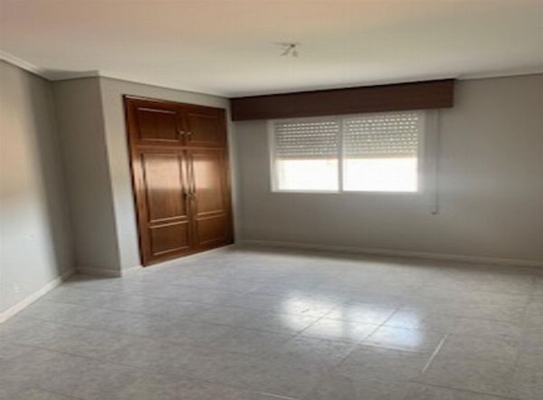 Vivienda Duplex ubicada en Valdoviño - Juzgado Mercantil Nº2 de A Coruña - 1