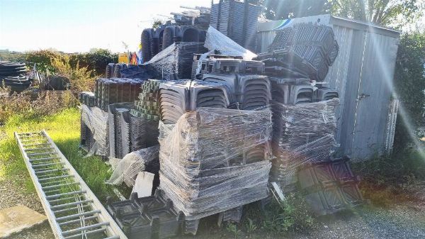 Stavební vybavení - Nábytek pro domácnost - Soudní likvidace č. 107/2024 - Soud ve Florencii