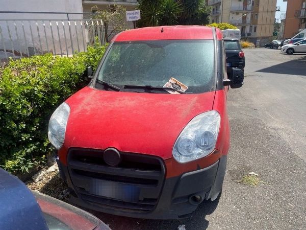 FIAT 500L y FIAT Doblò - Liquidación Judicial n. 125/2023 - Tribunal de Catania - Venta 2
