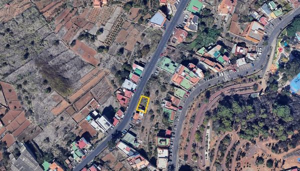 Un local comercial y distintos terrenos urbanos en Santa Cruz de Tenerife - Juzgado de lo Mercantil Nº 1, de Santa Cruz de Tenerife