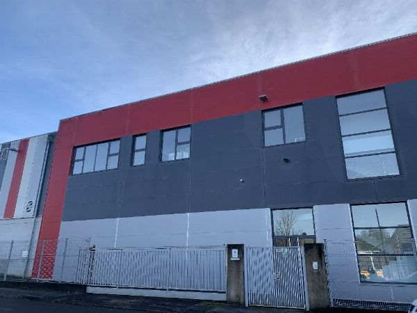 Dos Naves industriales en Ventoxo y Cachafeiro - Pontevedra - Juzgado de lo Mercantil Nº1 de Pontevedra
