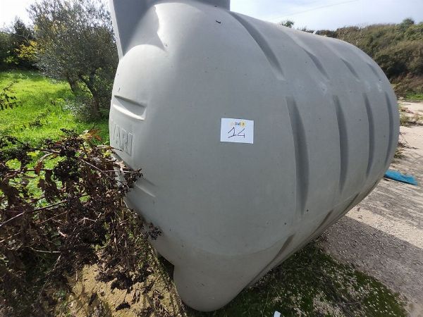 Kombi - Plastični rezervoarji - Sodna likvidacija št. 458/2024 - Sodišče v Rimu - Prodaja 8