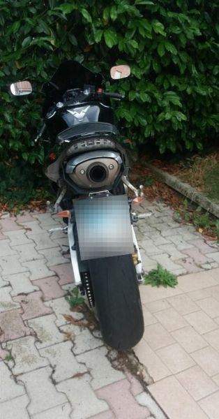 Mercedes Klass A - Motorcykel Honda Cbr - Konkurs nr. 13/2019 - Domstol i L'aquila