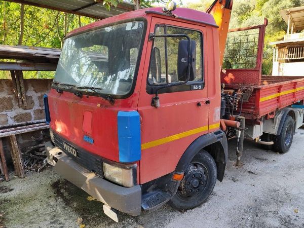 Камион IVECO - Скеле и строително оборудване - Съдебна ликвидация №34/2024 - Съд Фрозиноне