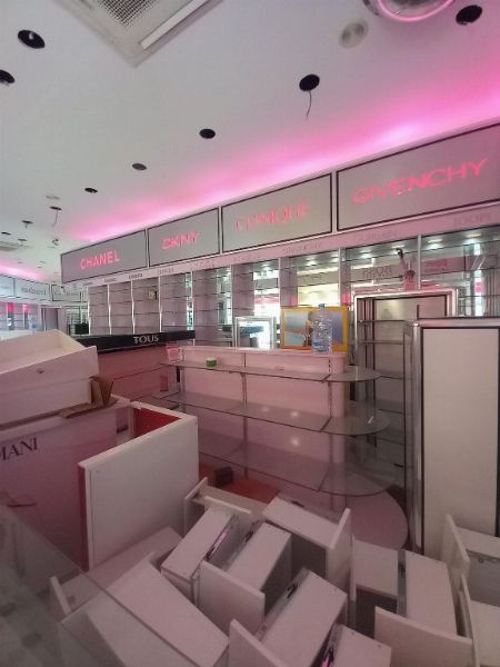 Dos locales, un almacén y una plaza de garaje, en las Palmas -  Juzgado de lo Mercantil Nº1 de Gran Canaria