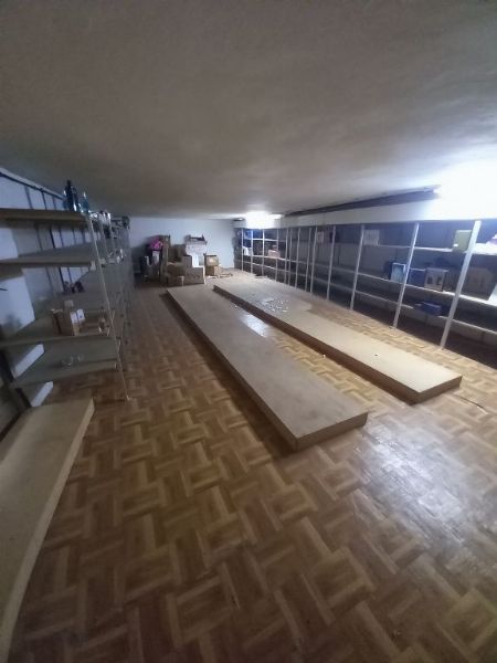 Dos locales, un almacén y una plaza de garaje, en las Palmas -  Juzgado de lo Mercantil Nº1 de Gran Canaria