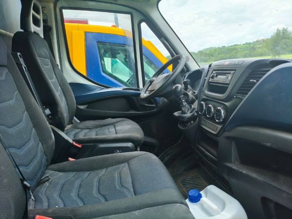 Camion IVECO 35C15 - biens matériels provenant de leasing