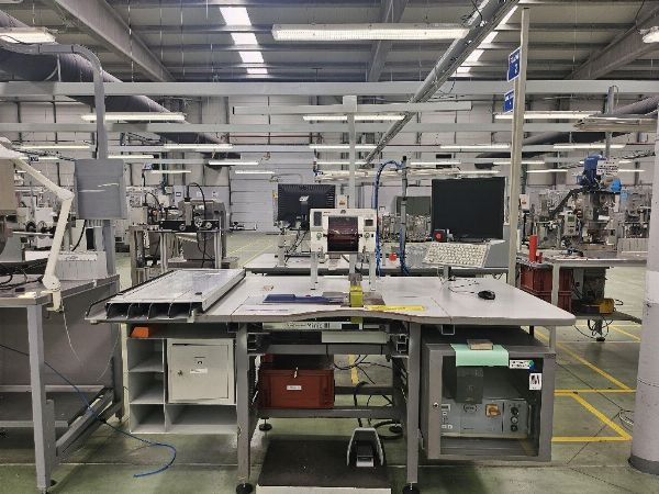 Macchinari e attrezzi pe' processi de cablaggio - Giudice Mercantile N° 2 de Pontevedra