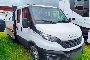 Автомобил IVECO 35C16H 3.0D со Тристраничен Подигнувач 2