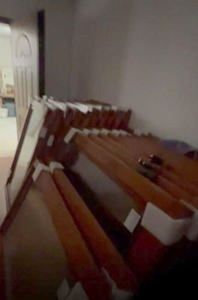 Office furniture, fixtures and windows - Judicial Liquidation no. 51/2023 - Court of North Naples