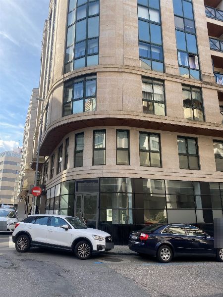 Varios locales comerciales distribuidos en 2 bloques, en Vigo- Juzgado de lo Mercantil N&ordm;3 de Pontevedra
