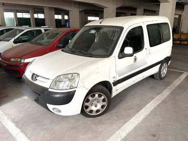 Vehículos y equipos - Venta Privada