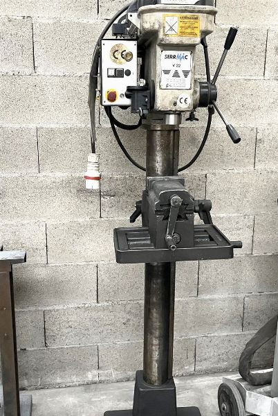 Elektro-Gabelstapler Carer - Metallbearbeitungsgeräte - Gerichtliche Liquidation Nr. 7/2025 - Gericht von Vicenza