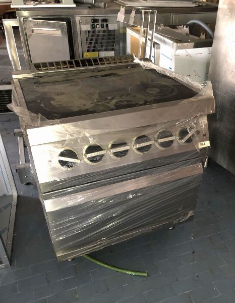 Möbler och utrustning för restaurang - Vinflaskor - Rättslig likvidation nr. 388/2023 - Domstolen i Milano