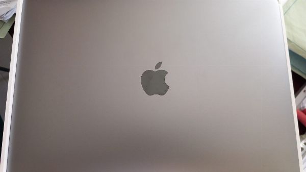 iPhone, iPad e Macbook - Forniture per imbarcazioni e scooter Peugeot 50 - Liquidazione Giudiziale 36/2024 - Tribunale di Siracusa
