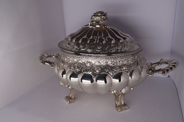 Decorative Objects in Sterling Silver and Crystal - Commercial Court No. 1 of A Coru&ntilde;a