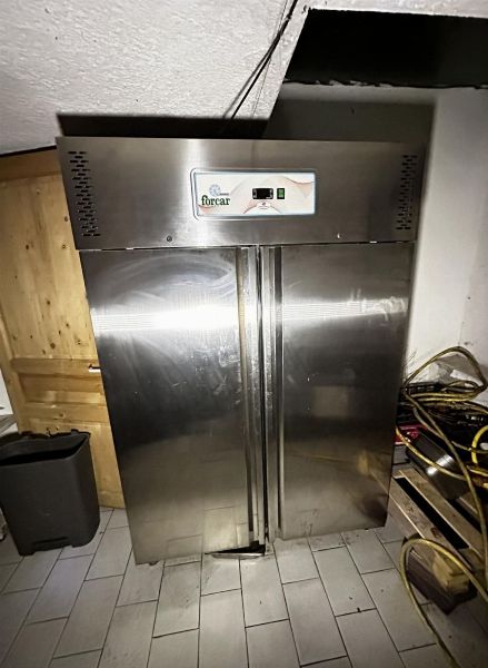 Stravovanie - Nábytok a vybavenie - Súdne likvidácie č. 123/2024 - Okresný súd vo Vicenze
