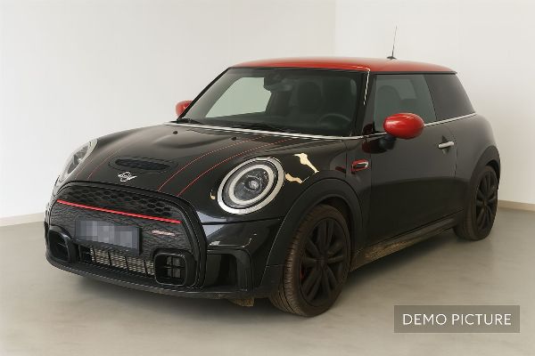 Cotxes - Mini, Skoda, Seat, Citroen i Opel - Camions IVECO - béns instrumentals provinents de leasing