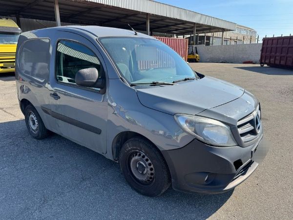 Mercedes Citan varevogn - Retslig Likvidation nr. 48/2025 - Domstol i Rom