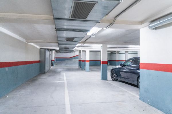 Una vivienda y una plaza de garaje en Atarfe, Granada - Juzgado De Primera Instancia Nº13 de Granada