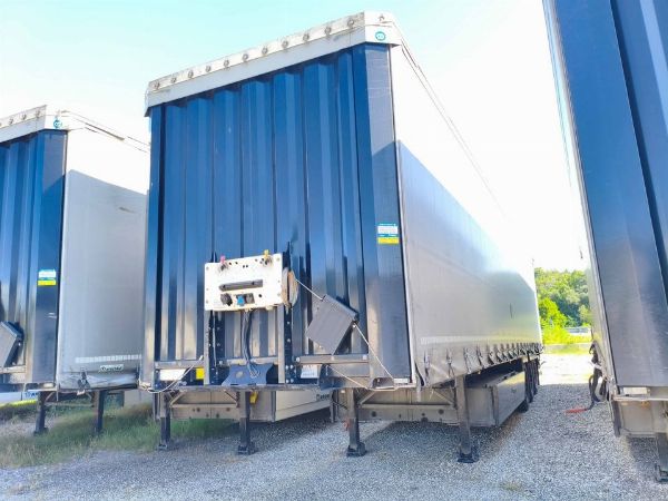 Krone Trailers and IVECO Road Tractor - assets from leasing