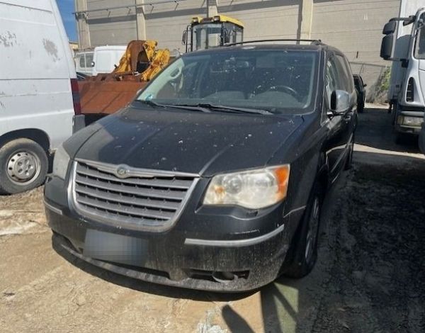 Chrysler Grand Voyager - Beni Strumentali da Leasing - Intrum Italy S.p.A - Vendita 2