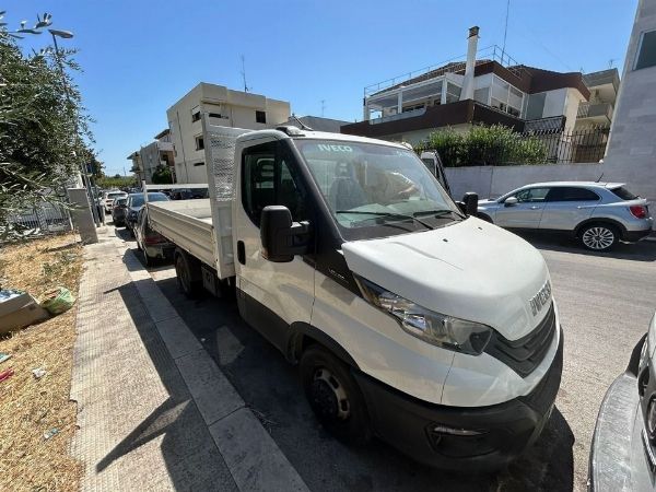 Grua de torre e andaimes - Veículos - Liquidação Judicial n. 102/2025 - Tribunal de Bari - Venda 2